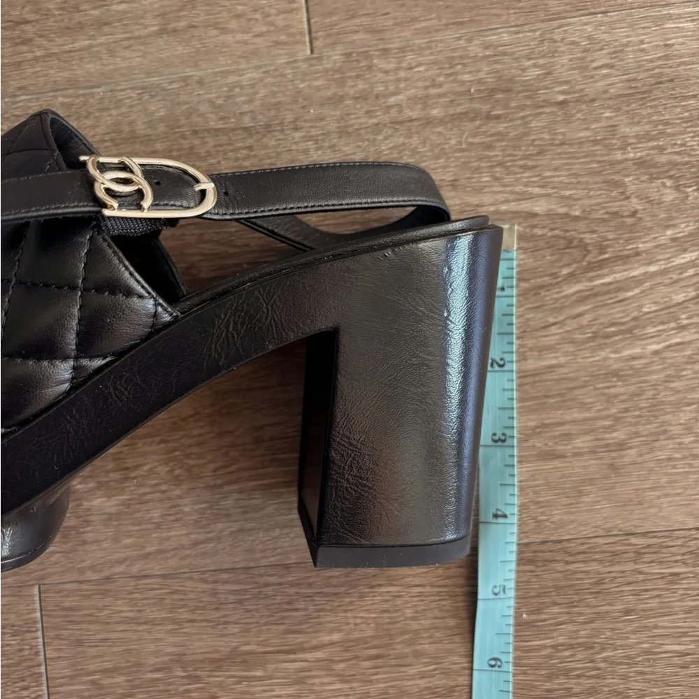 CHANEL Black Quilted Platform Sandals - Authentic - Size 39 - Like New - Picture 10 of 11